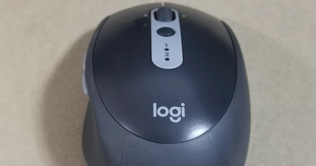 Logicool M590の後ろ側から見た俯瞰画像